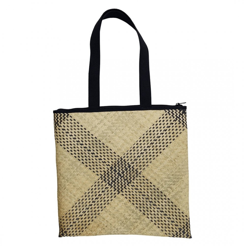 Rattanora Tote 4 Rattanora Tote 4